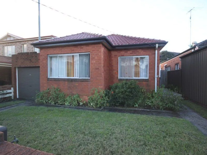 Well Presented 3 Bedroom Home with Garage