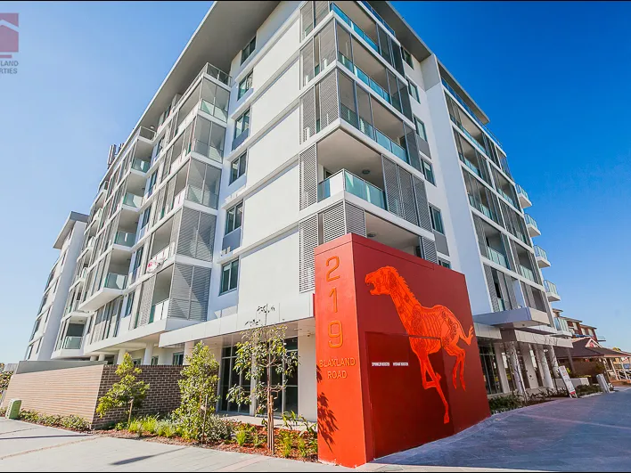 Two Bedroom + Study (Third Bedroom) Right Next to Top Ryde shopping centre             