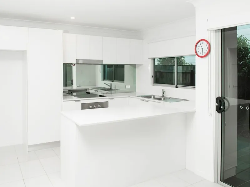 Modern Family Friendly Townhouse