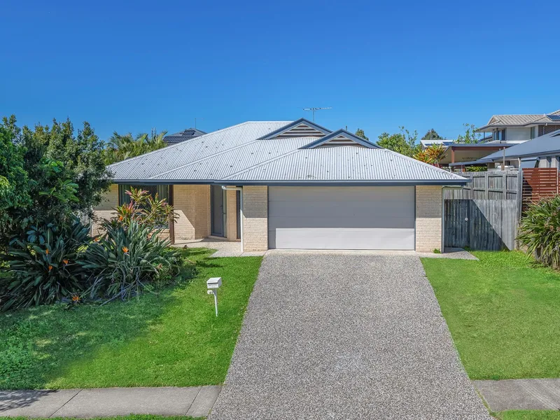 Family Home with Air-Conditioning in a supreme location !!