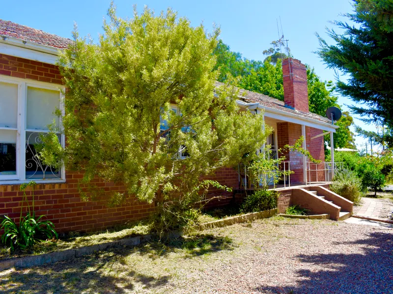 Hospital precinct and close to the CBD