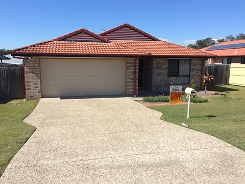 4 BEDROOM FAMILY HOME!