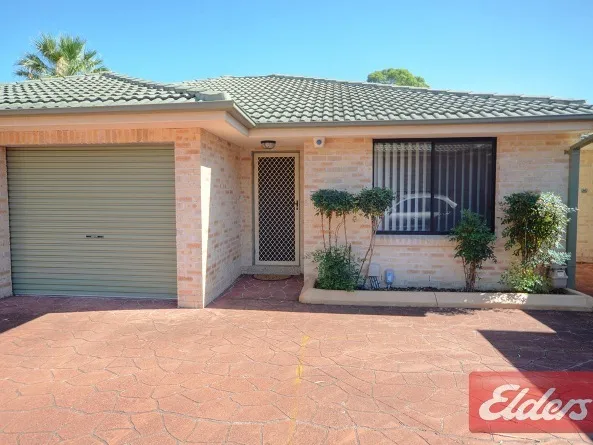 Well Presented 2 Bedroom Villa!