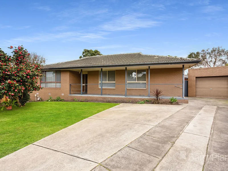 **PLEASE REGISTER TO INSPECT VIA REALESTATE.COM.AU LINK**