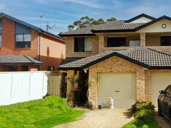 Well-built 3 bedroom townhouse || Good Location ||