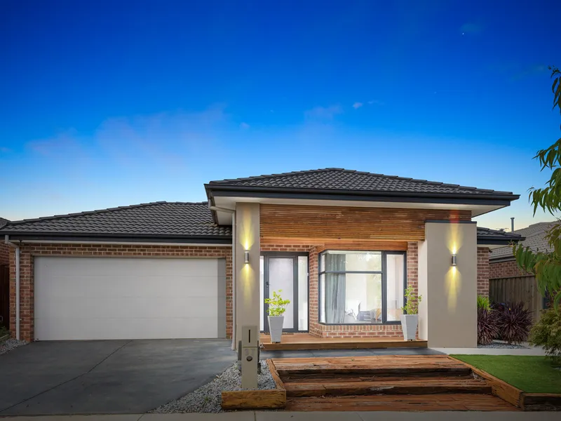 Gorgeous Family Entertainment In Prime Location!