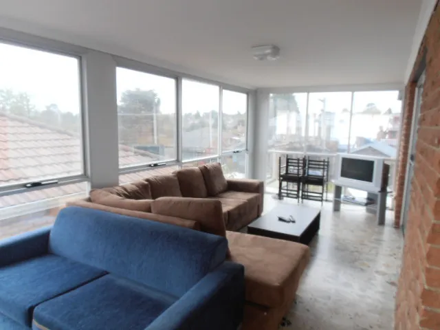 *** FURNISHED SHARED ACCOMMODATION - ALL BILLS INCLUDED &  CLOSE TO MONASH UNI ***