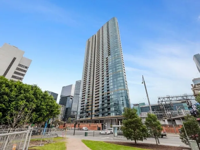 Two Bedroom Apartment in Docklands