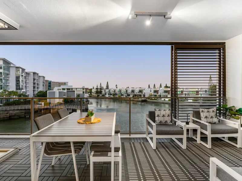 Exceptional North-to-Water Apartment in Premium Position with Stunning Water Views!