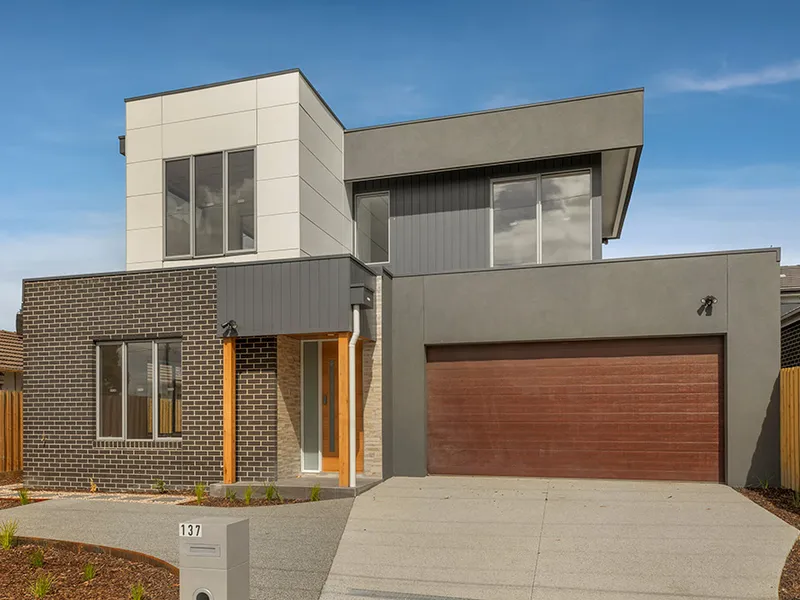 A Rare Find in Park Land Precinct Bordering Ivanhoe