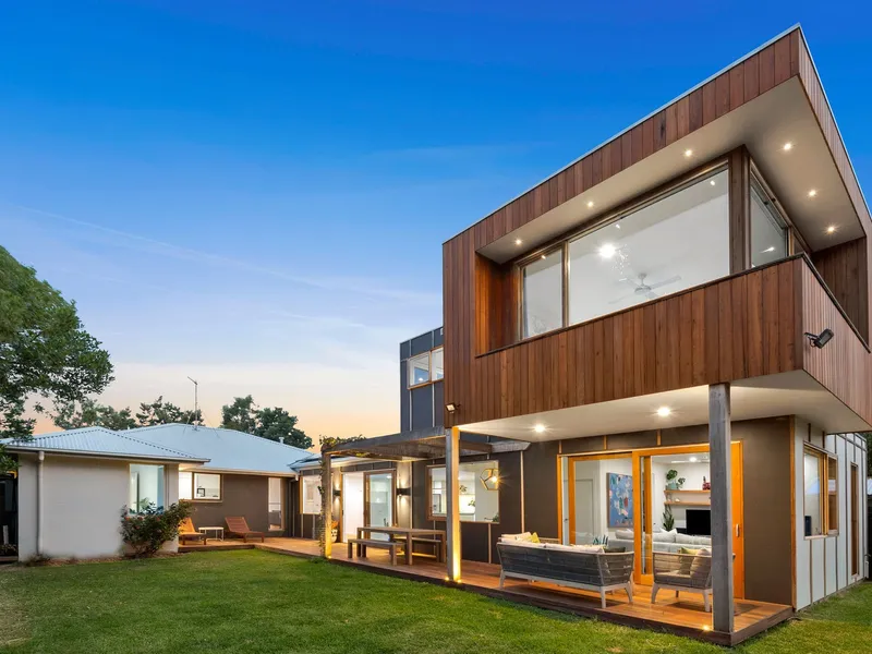 Beachside Haven Meets Moonah Forest