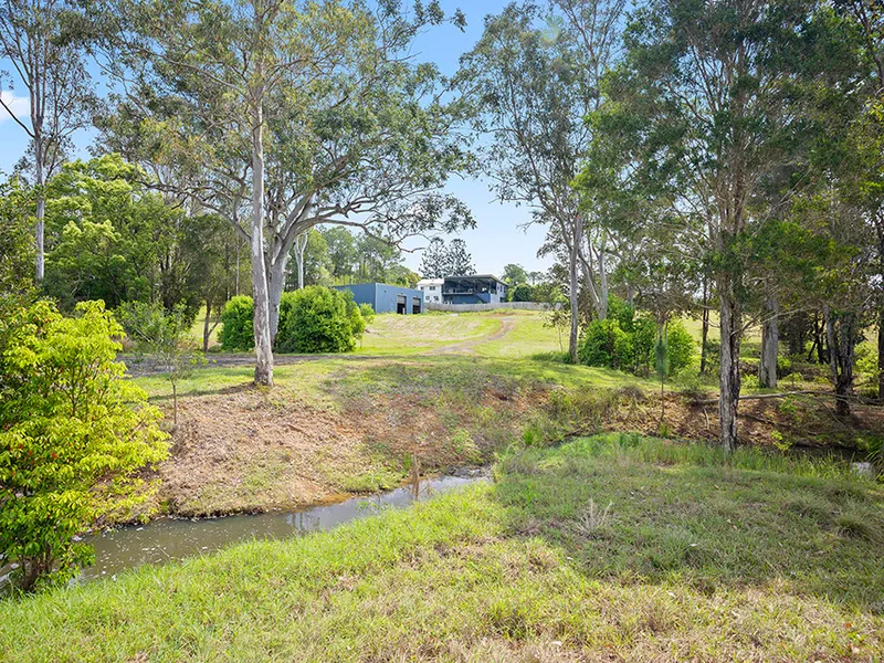 Versatile 4.79 acres Suitable for Horses / Home Business
