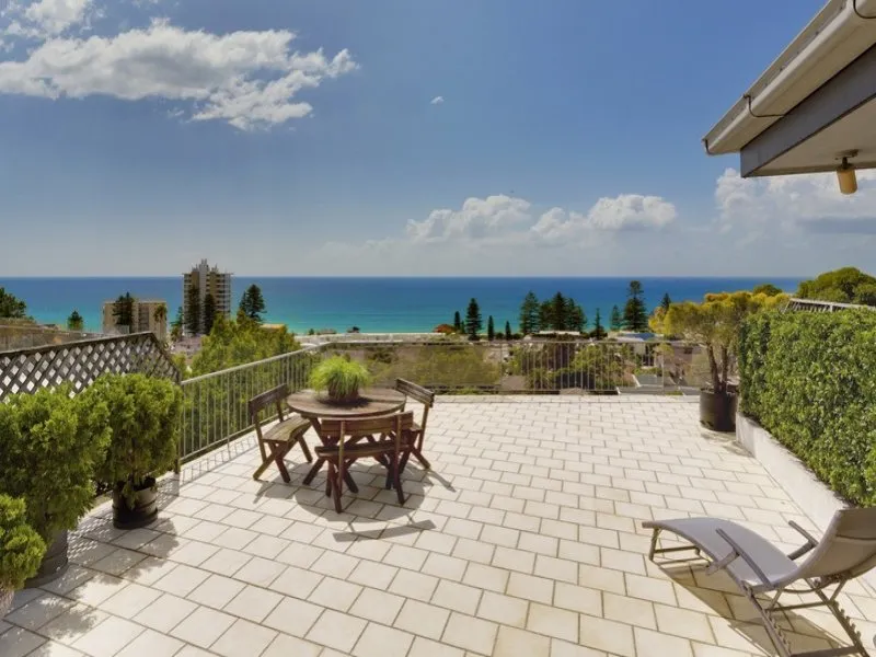 Stunning 2 storey Penthouse apartment with spectacular 180 degree ocean views