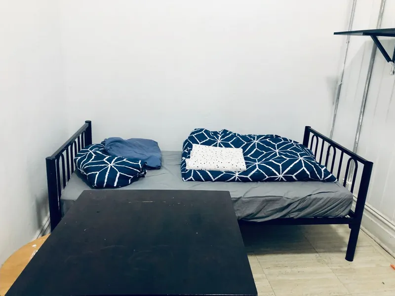 Room 2 For Rent! ENMORE