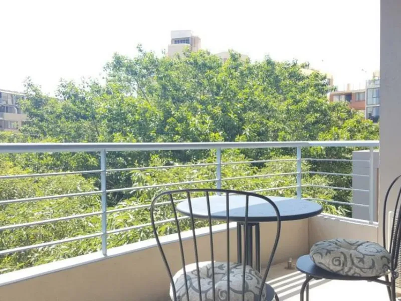 Harbourside Living, Elegantly Presented Home