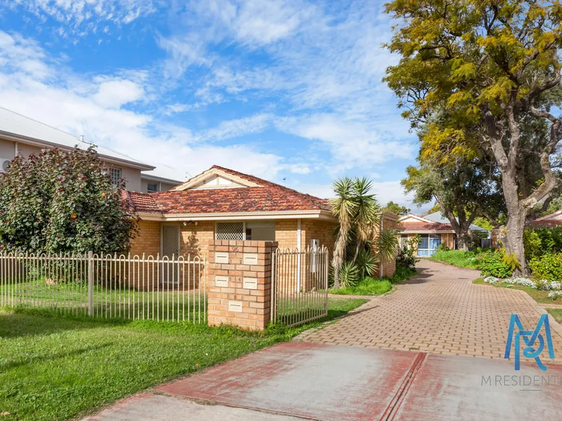 Street front home on 329 sqm block!