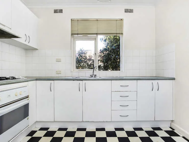 PLEASE REGISTER YOUR DETAILS BELOW, TO BE NOTIFIED OF UPCOMING INSPECTION TIMES