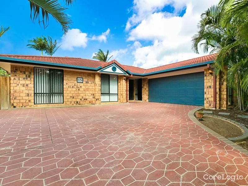 Spacious Family Home In Prime Location!