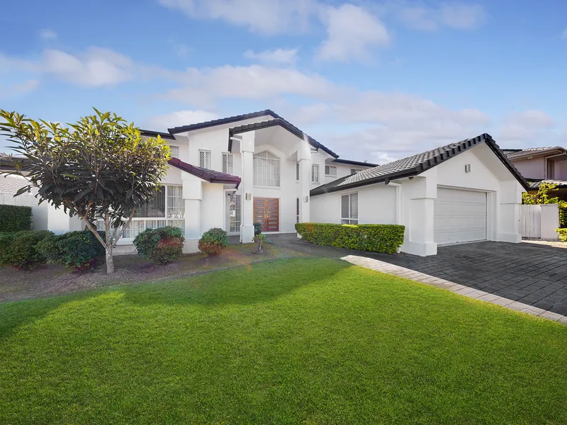 Luxurious Family Living in The Avenue Estate Prime Sunnybank Hills School Catchment