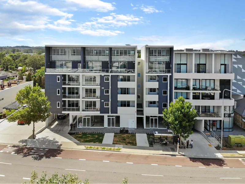 Near New Townhouse Style Apartment