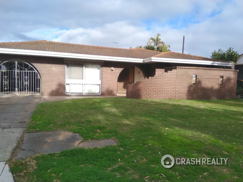 Large family home with outdoor entertaining area and massive workshop!