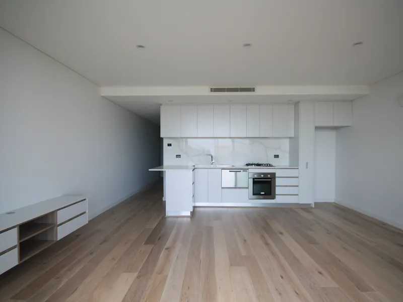 IMPRESSIVE ONE BEDROOM APARTMENT