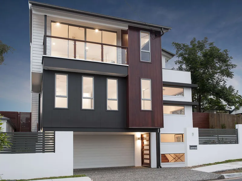 Fantastic Lifestyle Opportunity in Prime Location