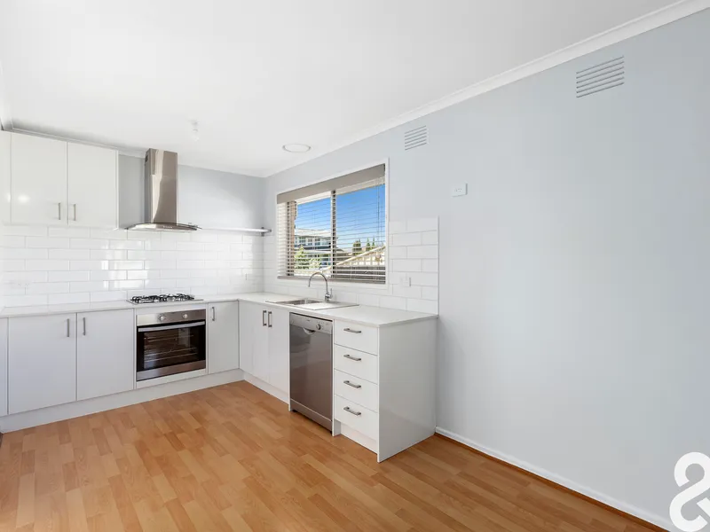 BE THE FIRST – BRAND NEW KITCHEN, NEW CARPETS, FRESHLY PAINTED THROUGHOUT 