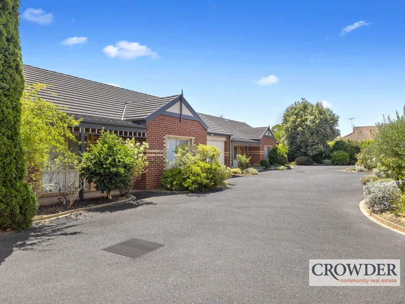 EXCITING OPPORTUNITY ON THE VILLAGE DOORSTEP
