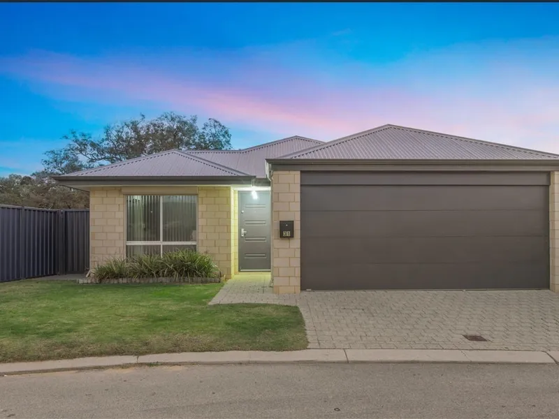 Picture perfect 4 x 2 family home in quiet Byford location