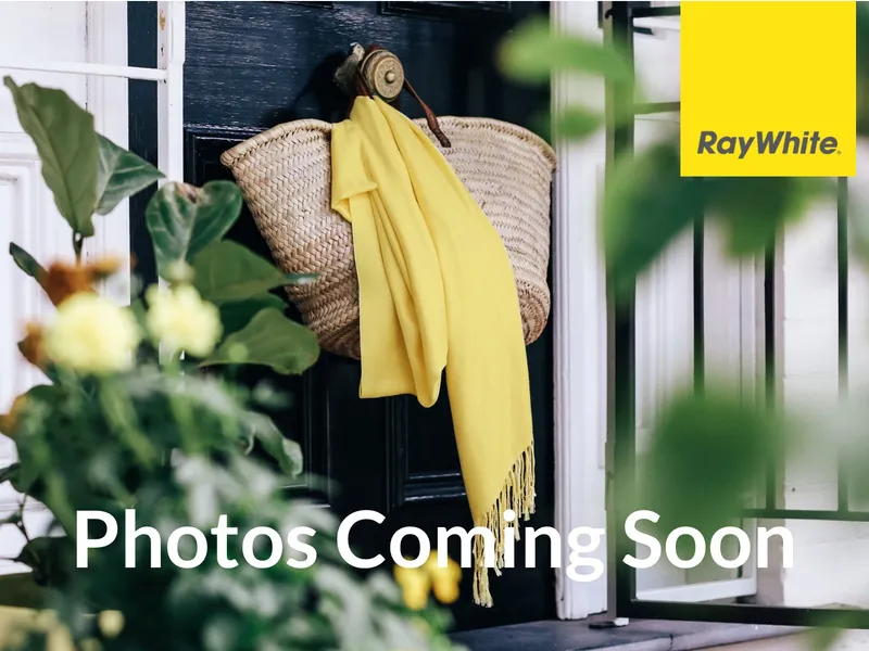 Large Modern Family Home!