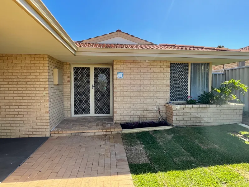 CLARKSON - OUT WITH THE OLD AND IN WITH THE NEW! FULLY RENOVATED FAMILY HOME READY TO MOVE IN BEFORE CHRISTMAS