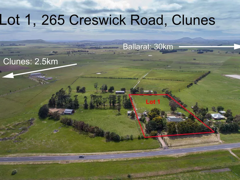 3.212 acres with spacious historic homestead!  Improved soil plus good water! Enjoy a regional lifestyle only 30 kilometers from Ballarat!  