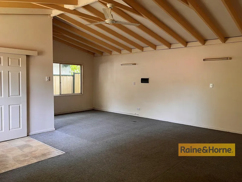 ONE BEDROOM CABIN IN QUIET LOCATION