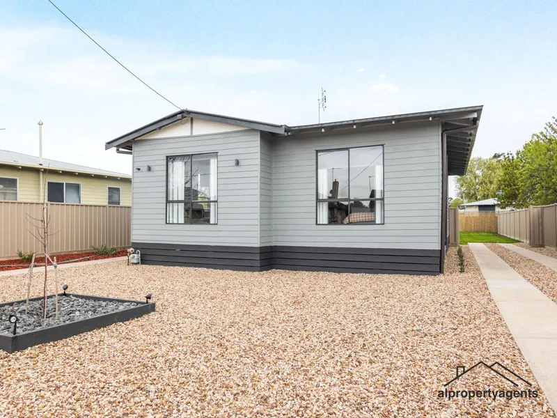 Extensively Renovated Home Positioned in Popular Horsham West