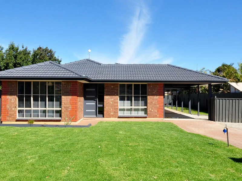 Exceptional quality 4 bed family home