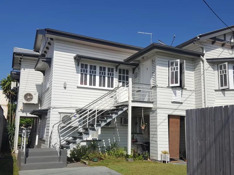 Queenslander Unit - Walk to City!