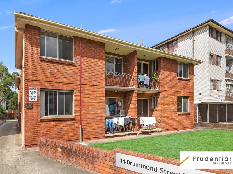 Well Presented Home Apartment and Walking Distance to Train Station