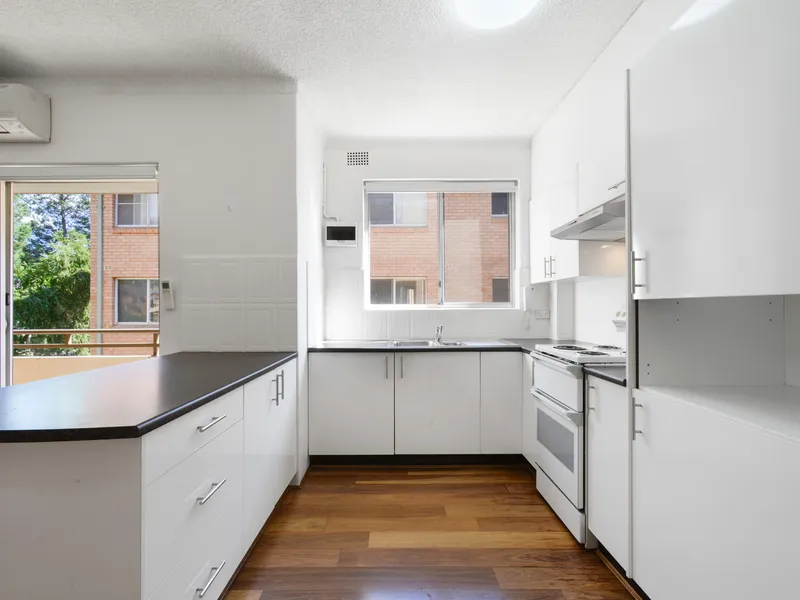 Modern Living - Access via Factory Street due to light rail works