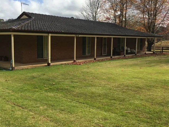 28 Acres, Horse Ready Yards,stables and Paddocks. Country Stle Home and Good Water Supply.