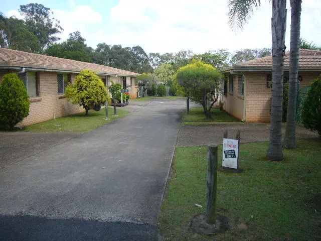 Situated in a quiet location, this two bedroom brick unit is very spacious & comfortable.