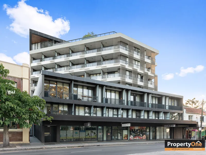 LUXURIOUS 2 BEDROOM + STUDY ON SALE.