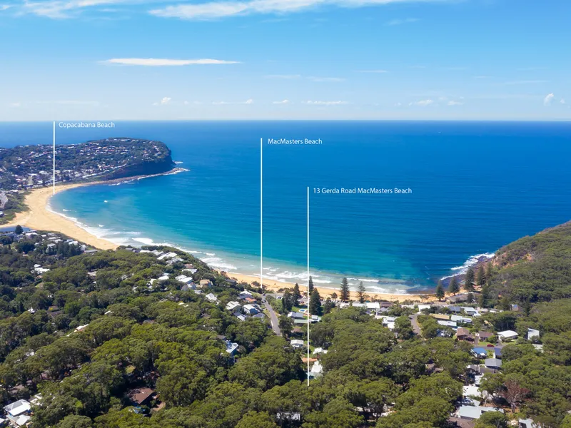 Luxury family home - 5 minute walk to beach