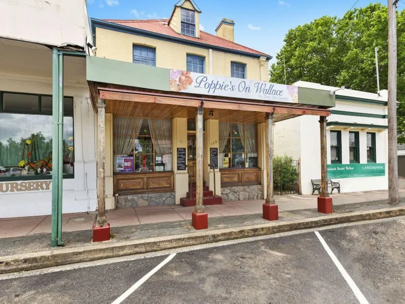 C1857 Freehold - Outstanding historic building in the village centre of town