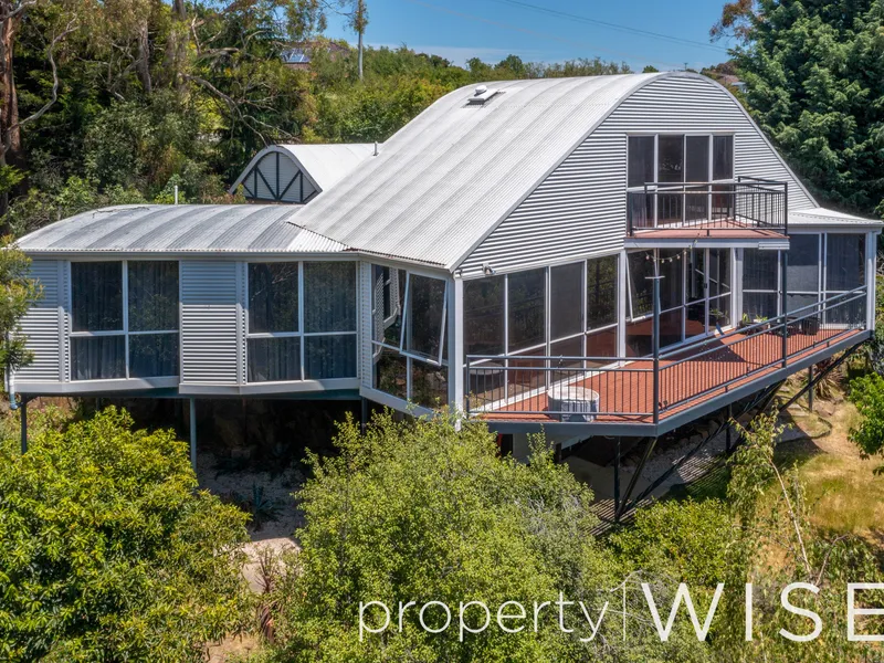 Large architecturally designed family home with bushland feels but all the convenience of the CBD