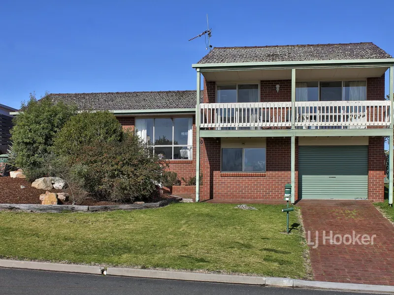 ELEVATED POSITION, SPECTACULAR VIEWS