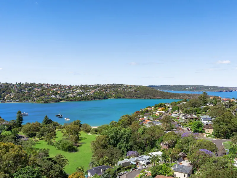 Rare offering, with truly spectacular water views from Clontarf to the Eastern Suburbs
