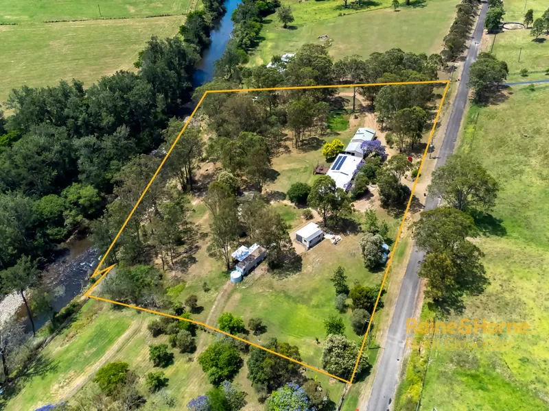 Barrington River Lodge