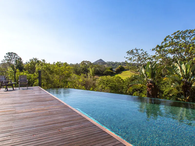 STUNNING ECO HOME WITH VIEWS