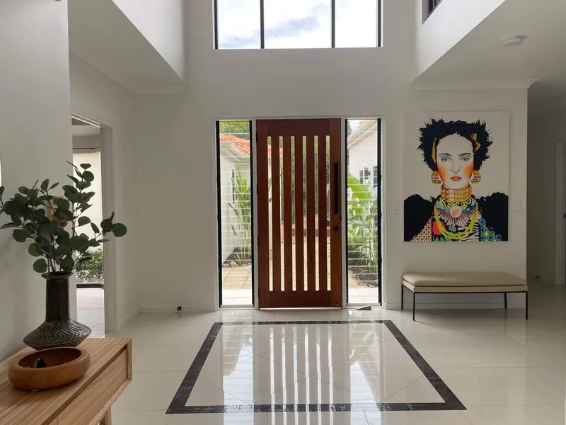 Luxury Rental and Newly Renovated